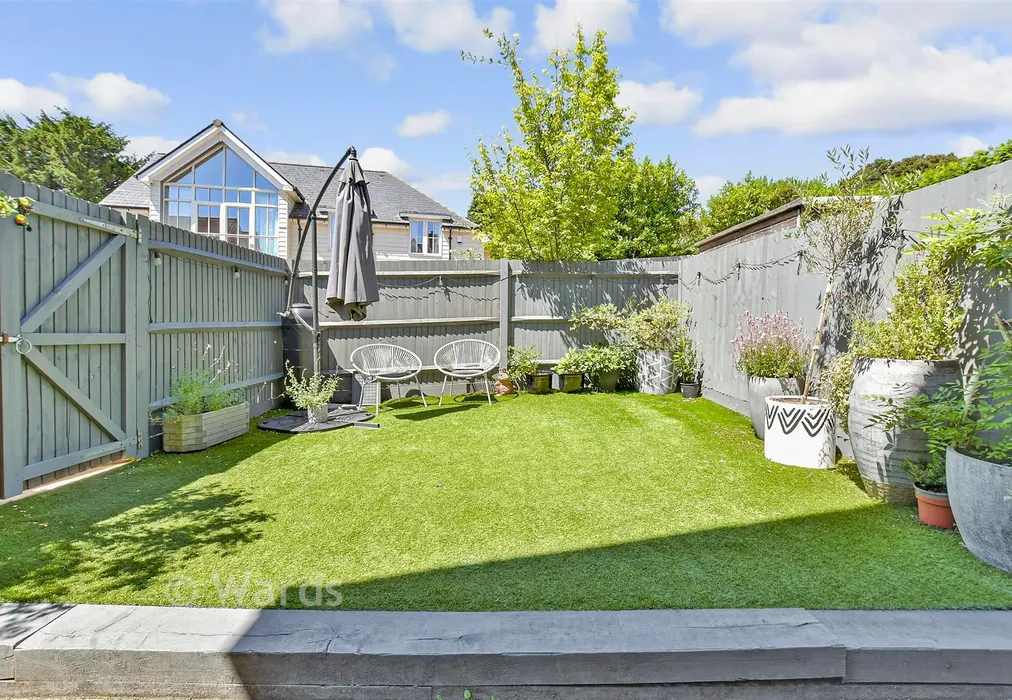 Rear Garden - Chequers Hill, Doddington, Kent - Wards of Kent
