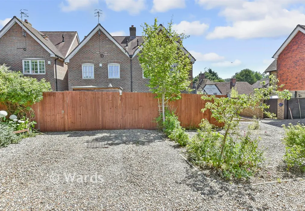 Driveway/Parking - Chequers Hill, Doddington, Kent - Wards of Kent