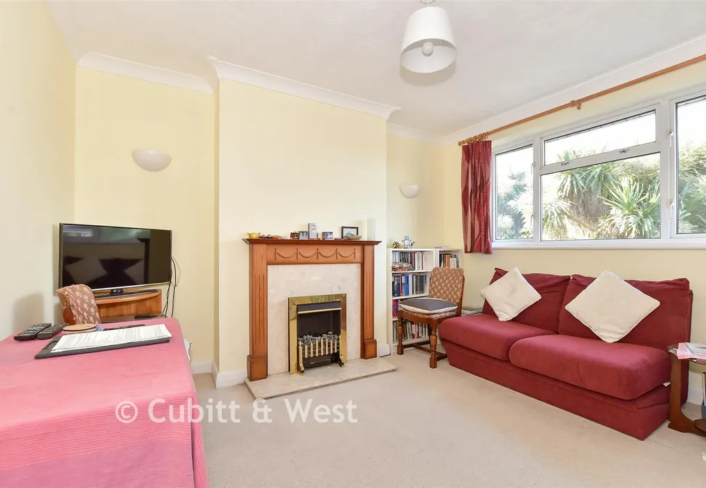 Lounge - Spencers Road, Horsham, West Sussex - Wards of Kent