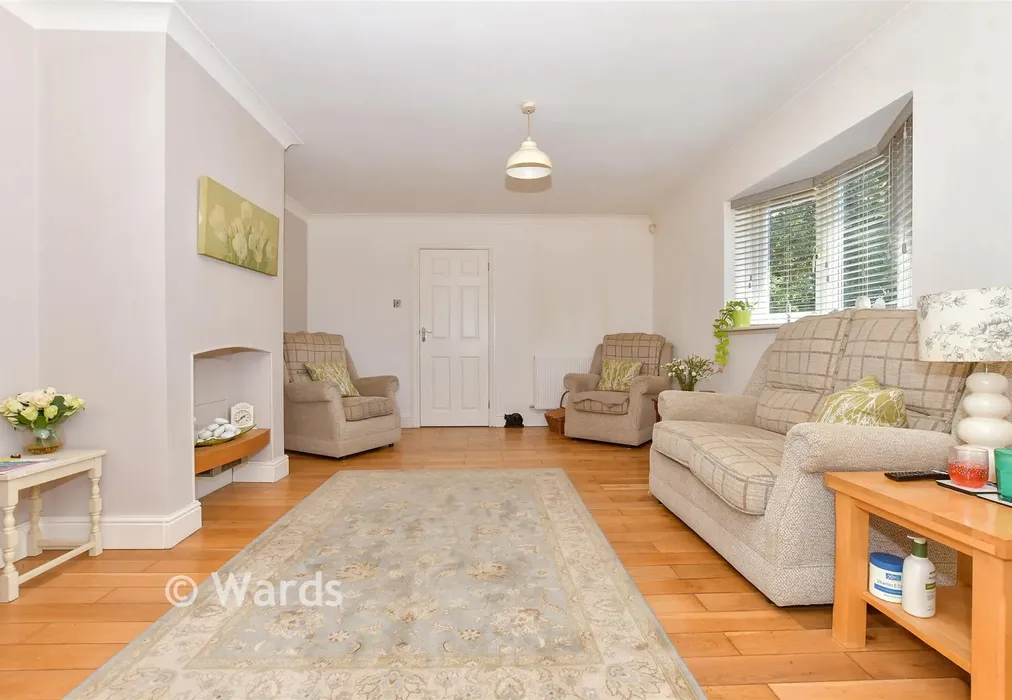 Lounge - Throwley Drive, Herne Bay, Kent - Wards of Kent