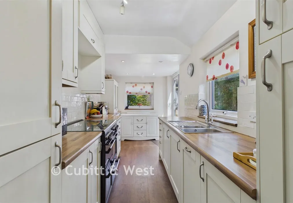 Kitchen - Smith Road, Reigate, Surrey - Wards of Kent