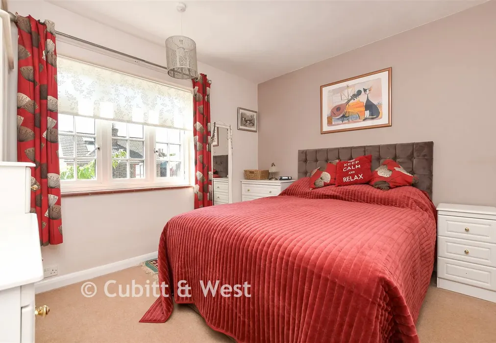 Bedroom 1 - Smith Road, Reigate, Surrey - Wards of Kent