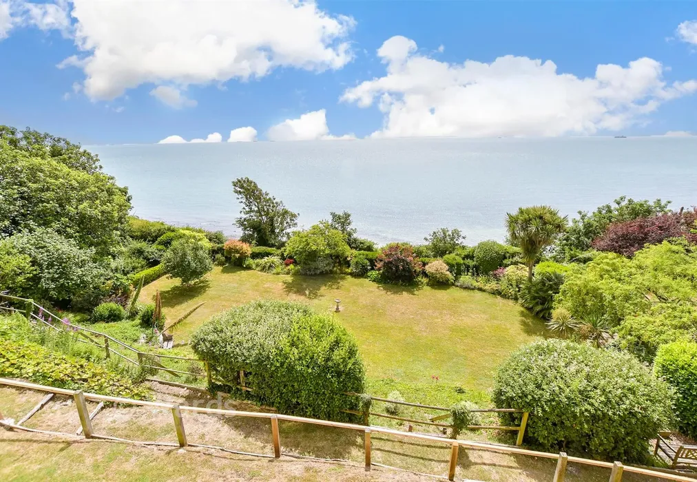 Communal Gardens - Hotel Road, St. Margaret's Bay, Kent - Wards of Kent
