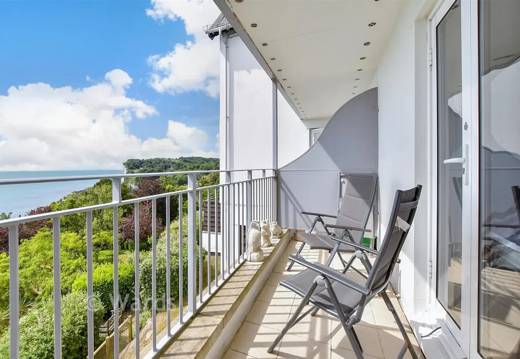 Balcony / Terrace - Hotel Road, St. Margaret's Bay, Kent - Wards of Kent