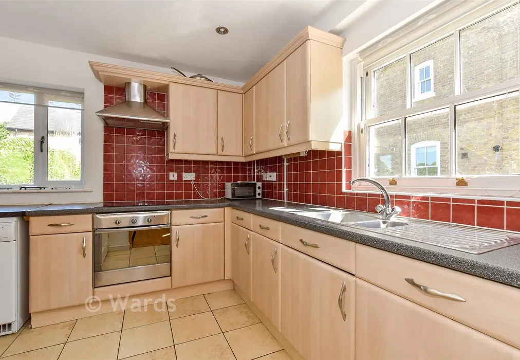 Kitchen - Herne Common, Herne Bay, Kent - Wards of Kent