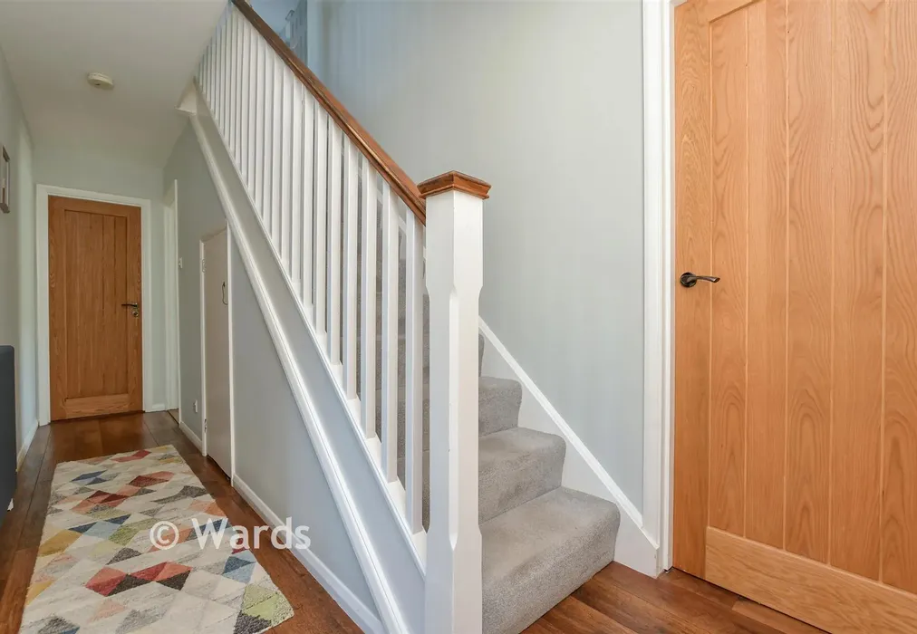 Hallway - Elm Wood West, Whitstable, Kent - Wards of Kent