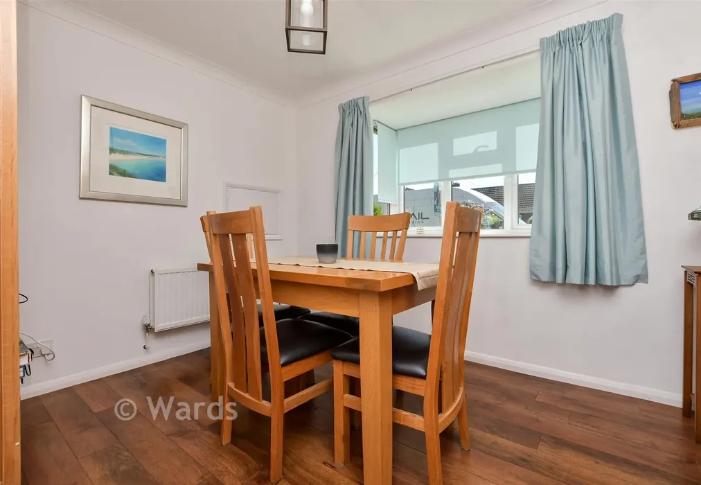 Dining Room - Elm Wood West, Whitstable, Kent - Wards of Kent