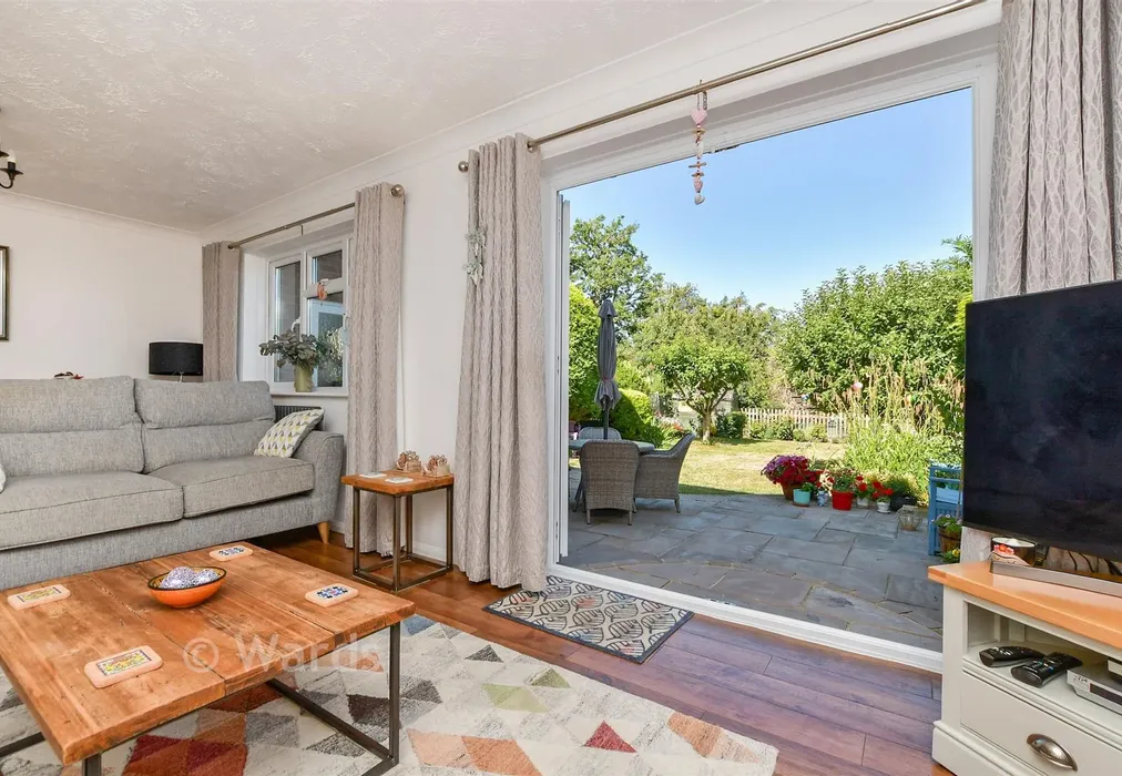 Internal Lifestyle Photograph - Elm Wood West, Whitstable, Kent - Wards of Kent
