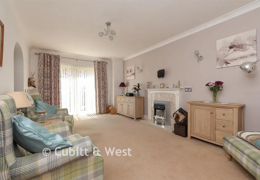 Lounge/Dining Area - Alma Road, Reigate, Surrey - Wards of Kent