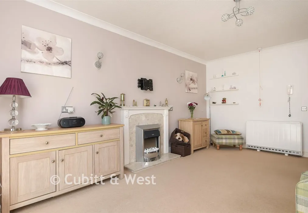 Lounge/Dining Area - Alma Road, Reigate, Surrey - Wards of Kent