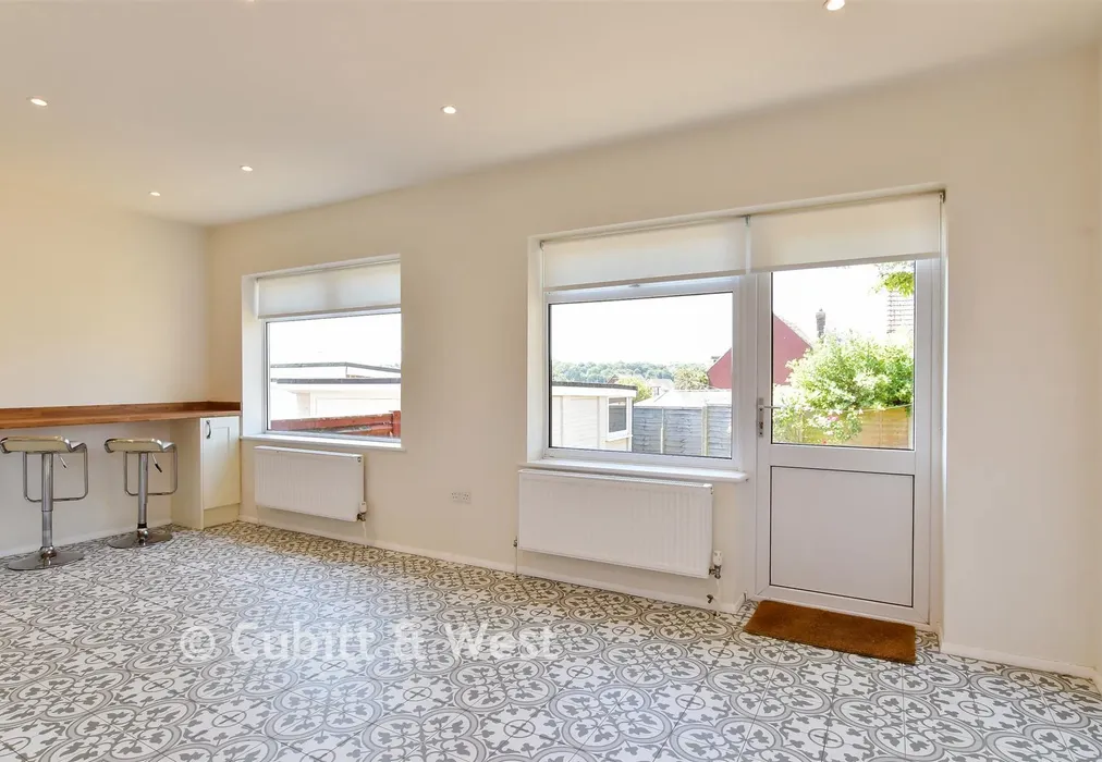 Dining Area - Graham Crescent, Portslade, East Sussex - Wards of Kent