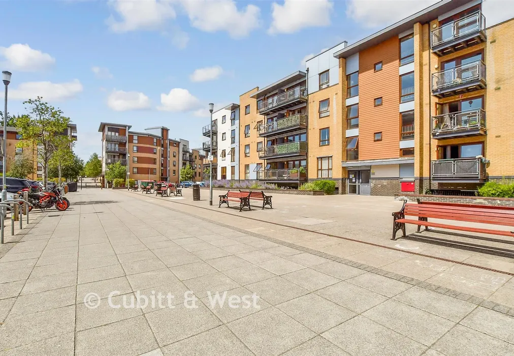 Surrounding Area - Commonwealth Drive, Commonwealth Drive, West Sussex - Wards of Kent
