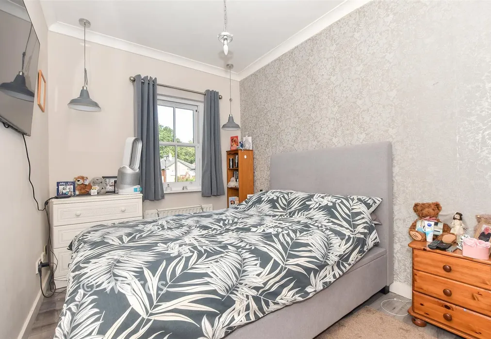 Bedroom 1 - Aspen Road, Herne Bay, Kent - Wards of Kent