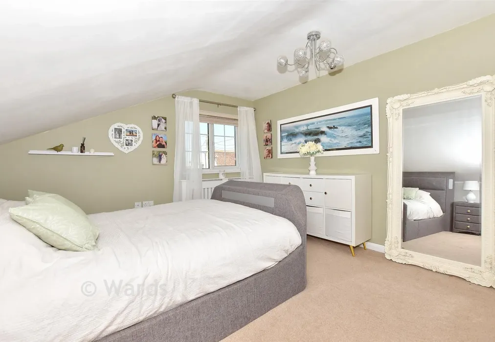 Bedroom 1 - Redoubt Way, Dymchurch, Romney Marsh, Kent - Wards of Kent