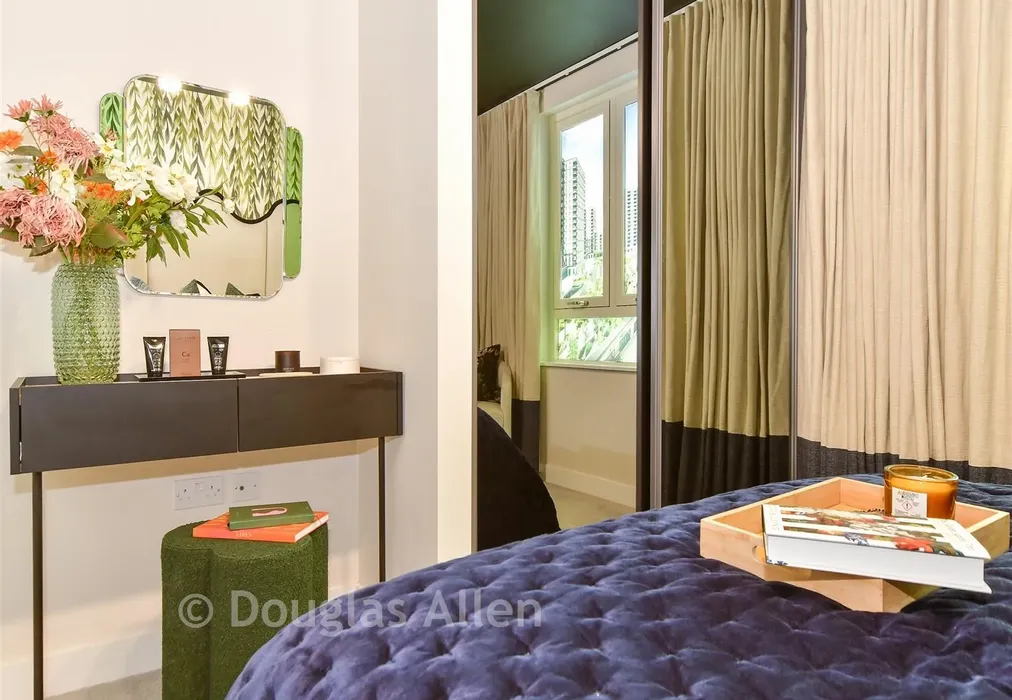 Internal Lifestyle Show Home - The Empire, Dagenham Green, Kent Avenue, Dagenham, Essex - Wards of Kent