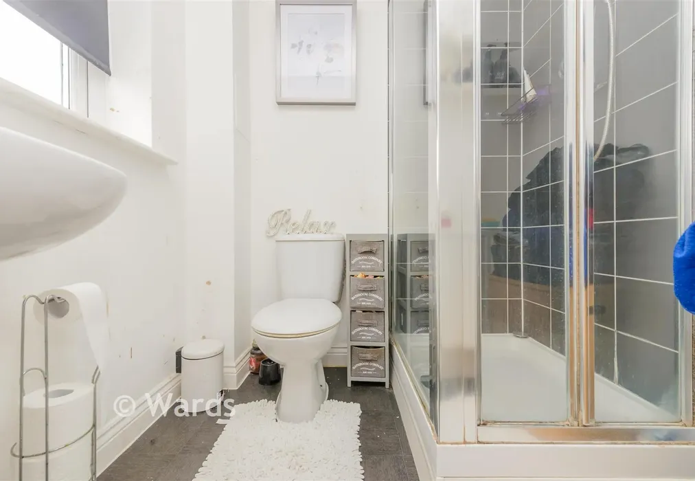 En-Suite Shower Room - Fourier Grove, Dartford, Kent - Wards of Kent