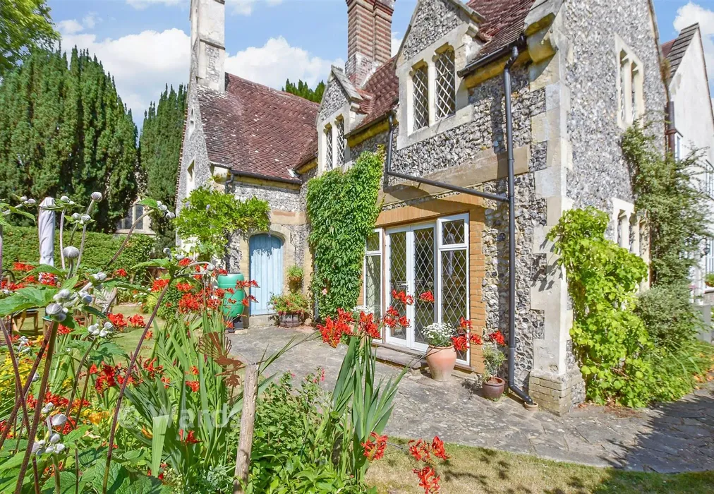 Rear Garden - Tinkerpot Lane, West Kingsdown, Sevenoaks, Kent - Wards of Kent