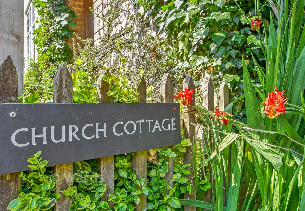 External Lifestyle Photograph - Tinkerpot Lane, West Kingsdown, Sevenoaks, Kent - Wards of Kent