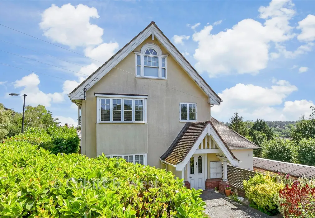 External (Web) - Woodcote Grove Road, Coulsdon, Surrey - Wards of Kent