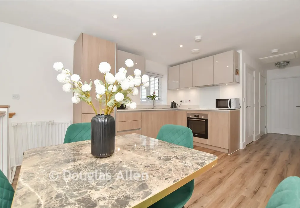 Lounge/Diner Kitchen - Flemings Farm Close, Wickford, Essex - Wards of Kent