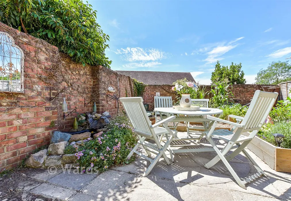 Patio / Decking - Jubilee Field, Wittersham, Tenterden, Kent - Wards of Kent