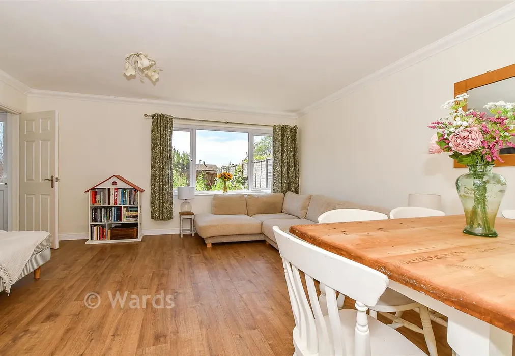 Living Room - Jubilee Field, Wittersham, Tenterden, Kent - Wards of Kent
