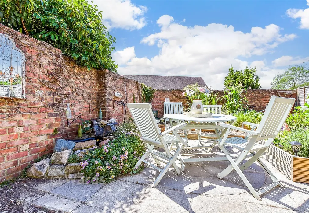 Patio / Decking - Jubilee Field, Wittersham, Tenterden, Kent - Wards of Kent
