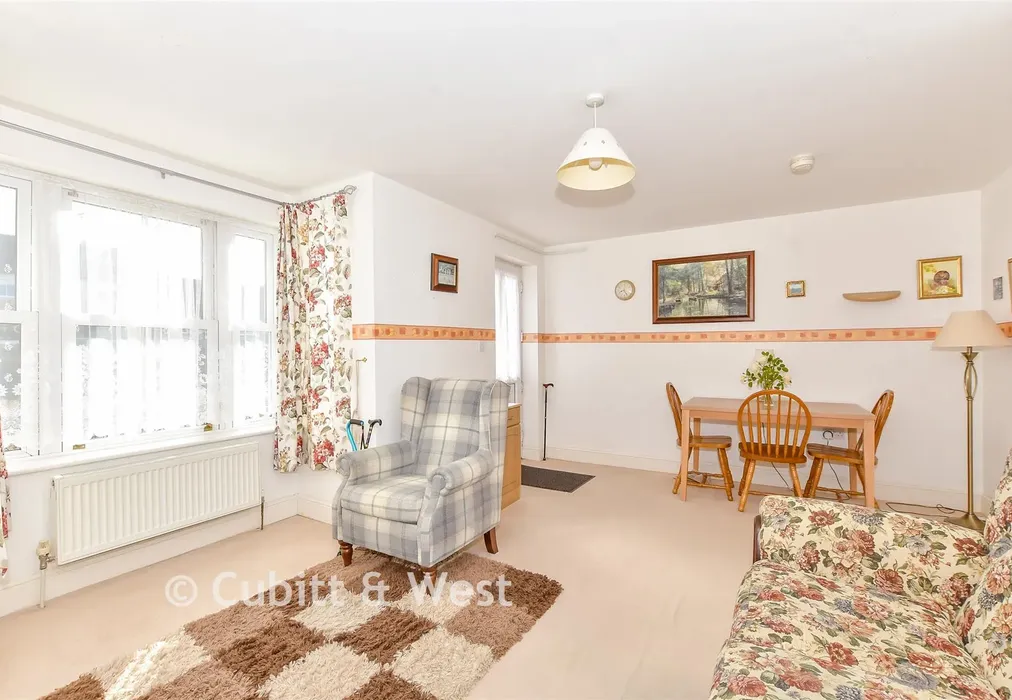 Lounge - Hambledon Road, Waterlooville, Hampshire - Wards of Kent