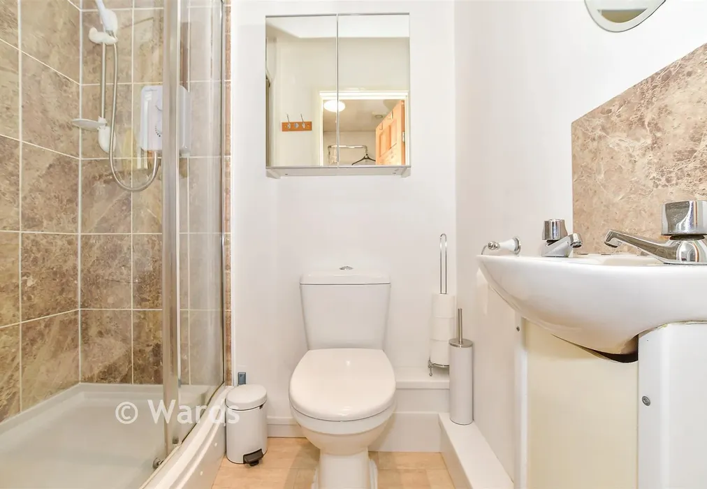Shower Room - Plane Walk, Tonbridge, Kent - Wards of Kent