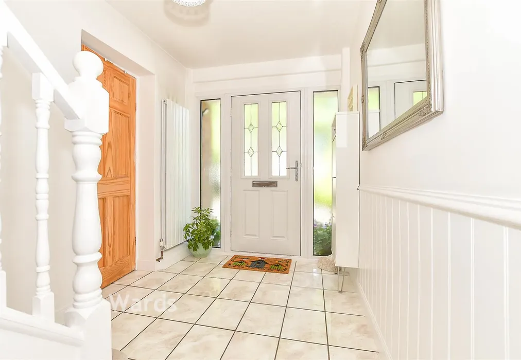 Hallway - Plane Walk, Tonbridge, Kent - Wards of Kent