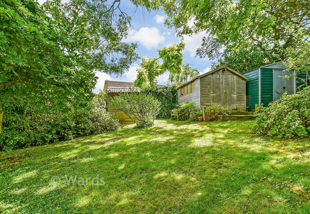 Rear Garden - Plane Walk, Tonbridge, Kent - Wards of Kent