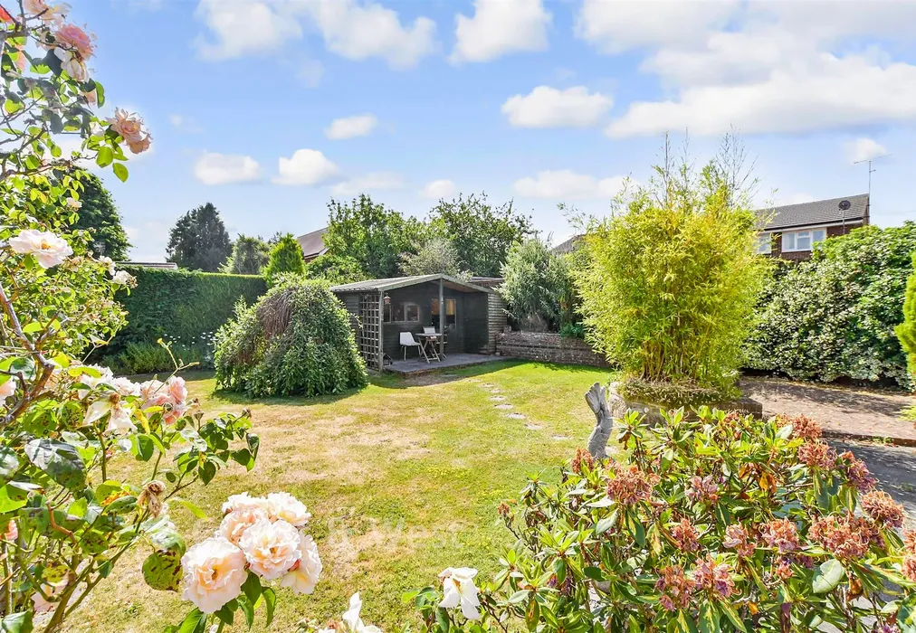 Rear Garden - Greenacres, Ashington, West Sussex - Wards of Kent