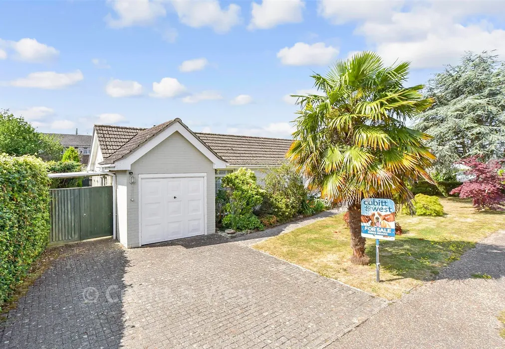 Driveway/Parking - Greenacres, Ashington, West Sussex - Wards of Kent