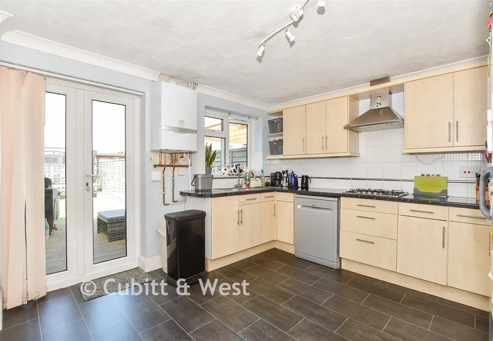 Kitchen - Timber Mill, Southwater, Horsham, West Sussex - Wards of Kent