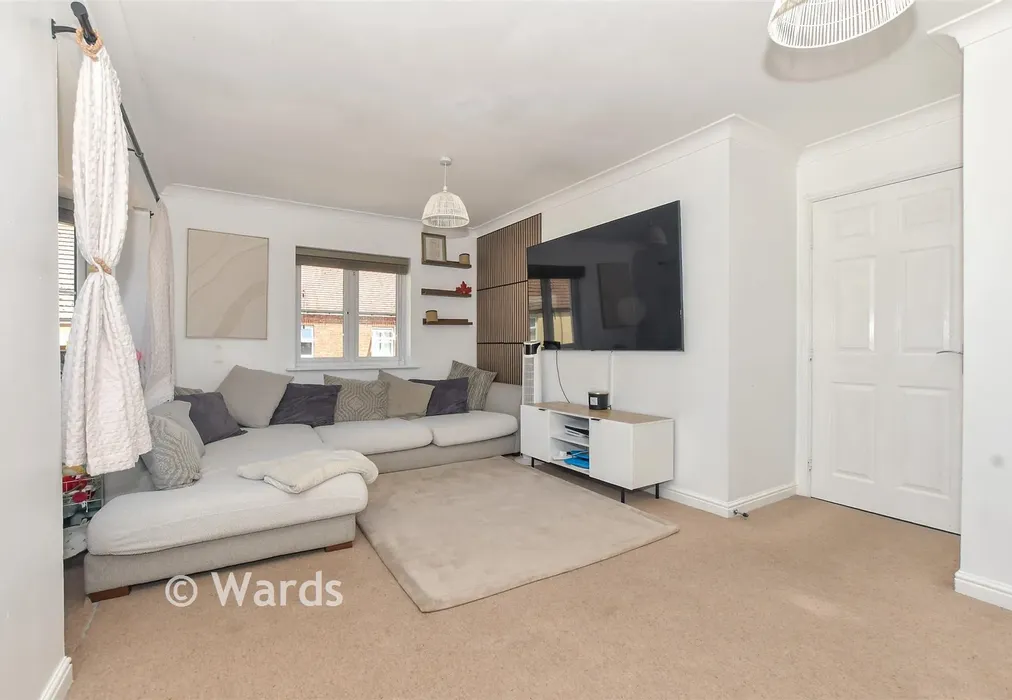 Lounge - Bluebell Road, Kingsnorth, Ashford, Kent - Wards of Kent