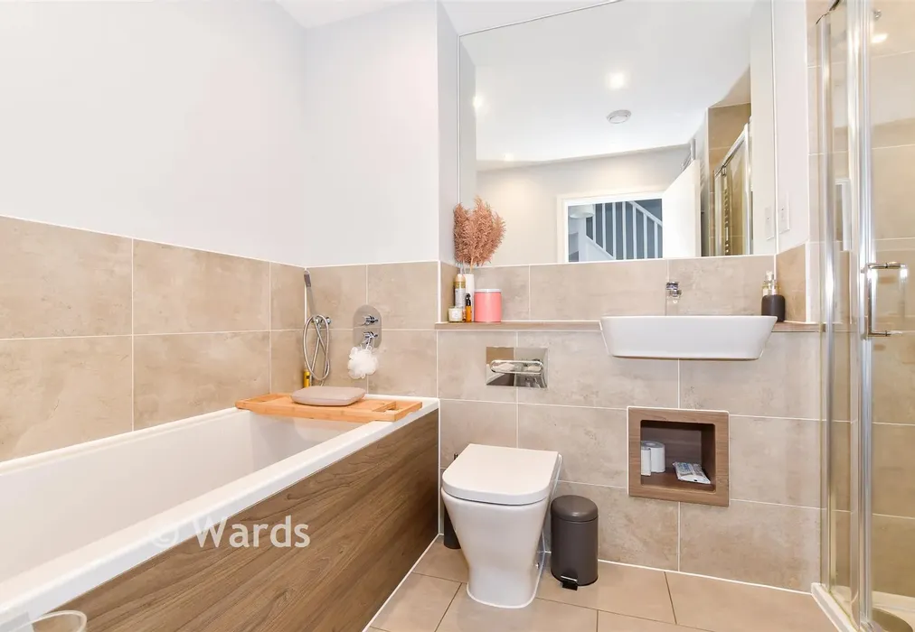 Bathroom - Gardenia Road, Langley, Maidstone, Kent - Wards of Kent