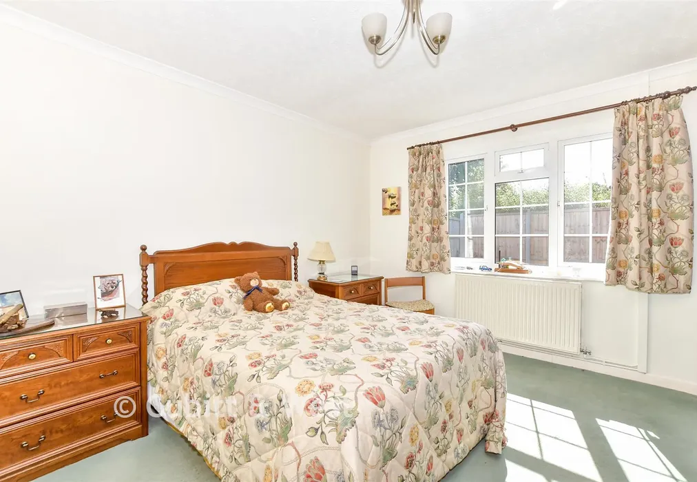 Bedroom 3 - Duffield Lane, Woodmancote, Hampshire - Wards of Kent