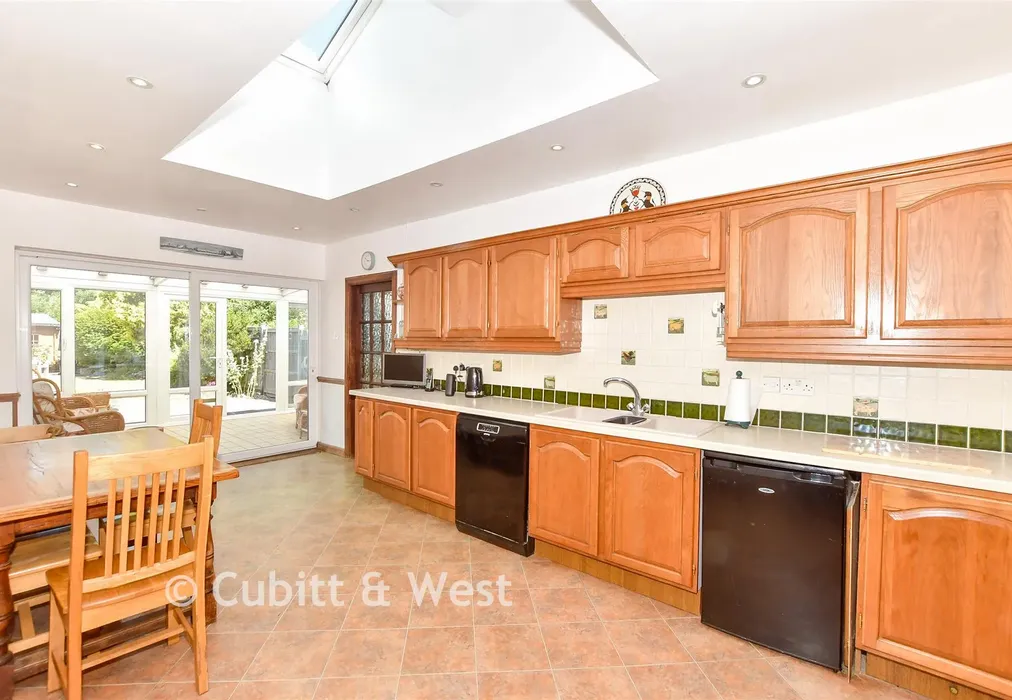 Kitchen - Duffield Lane, Woodmancote, Hampshire - Wards of Kent