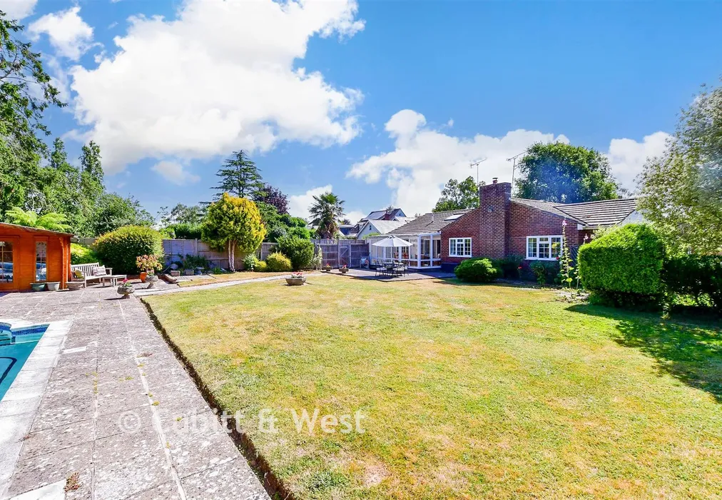 Rear Garden - Duffield Lane, Woodmancote, Hampshire - Wards of Kent