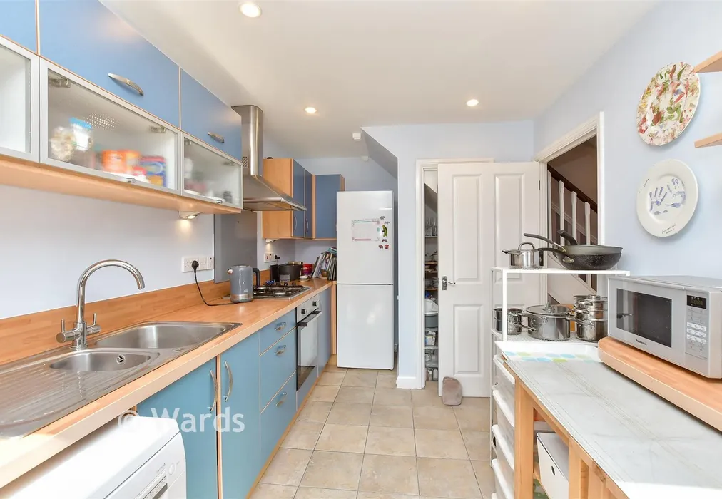 Kitchen/Breakfast Room - Lower Road, Faversham, Kent - Wards of Kent