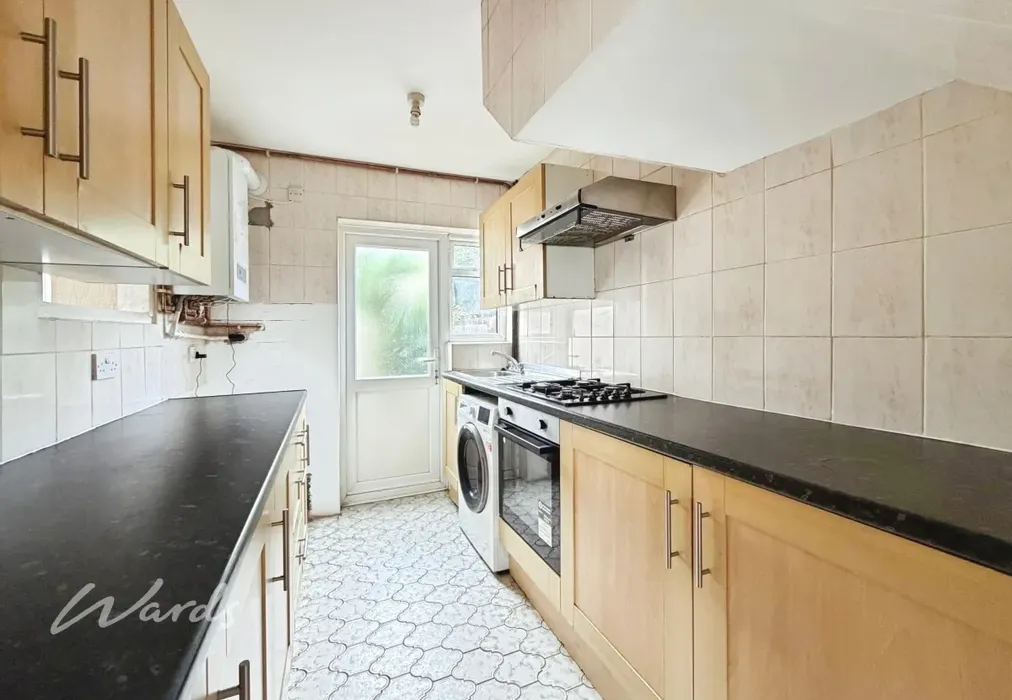 Kitchen. - Norman Road Dartford DA1 - Wards of Kent