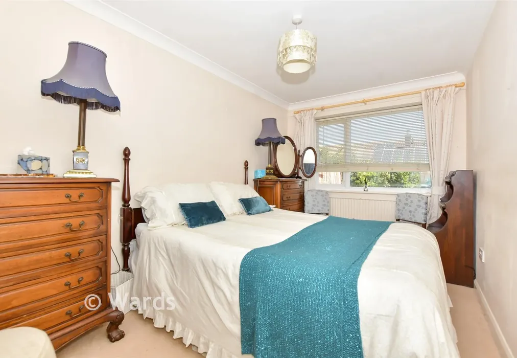 Bedroom 1 - Livingstone Close, Dymchurch, Romney Marsh, Kent - Wards of Kent