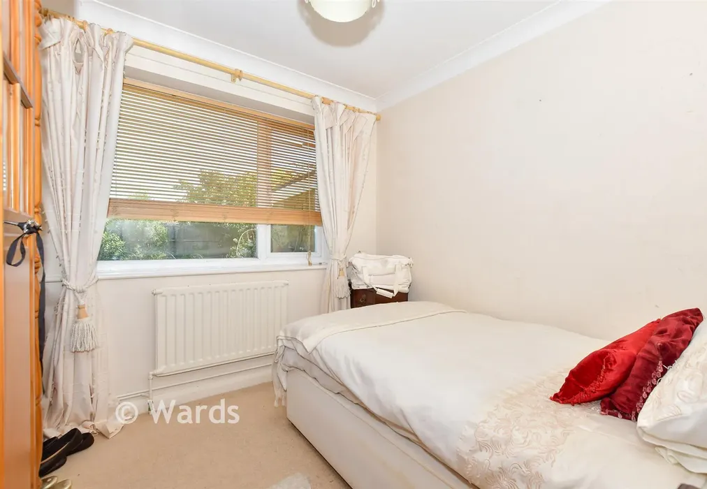 Bedroom 2 - Livingstone Close, Dymchurch, Romney Marsh, Kent - Wards of Kent