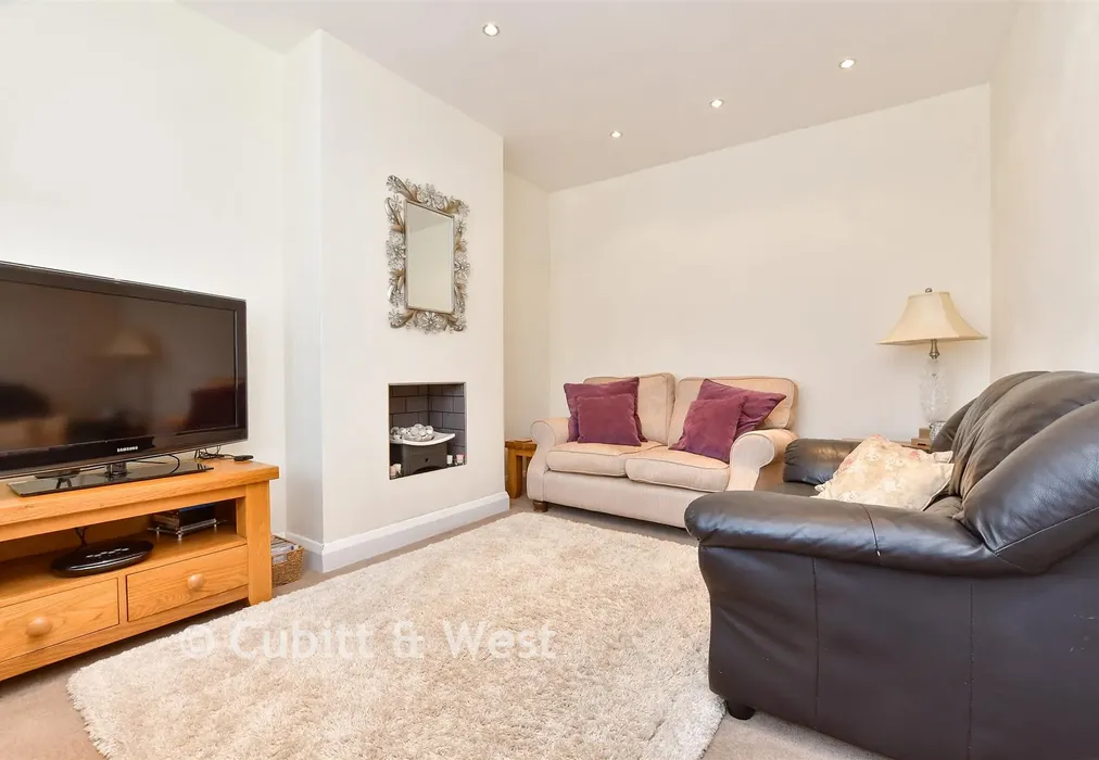 Lounge - Gander Green Lane, Sutton, Surrey - Wards of Kent