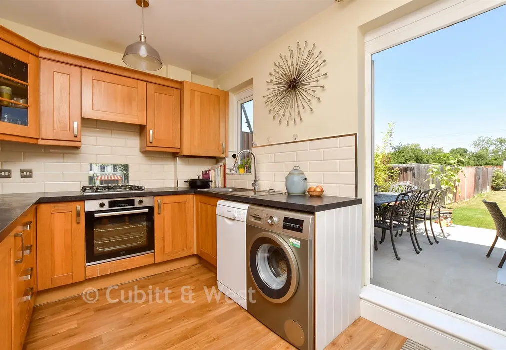 Kitchen - Gander Green Lane, Sutton, Surrey - Wards of Kent