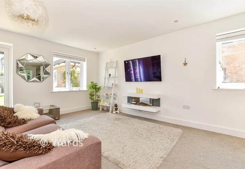 Lounge/Diner - Pearmain Way, New Romney, Kent - Wards of Kent