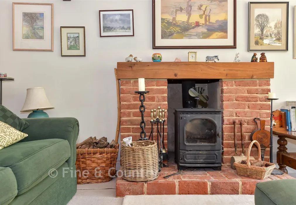 Internal Lifestyle Photograph - Maidstone Road, Horsmonden, Kent - Wards of Kent