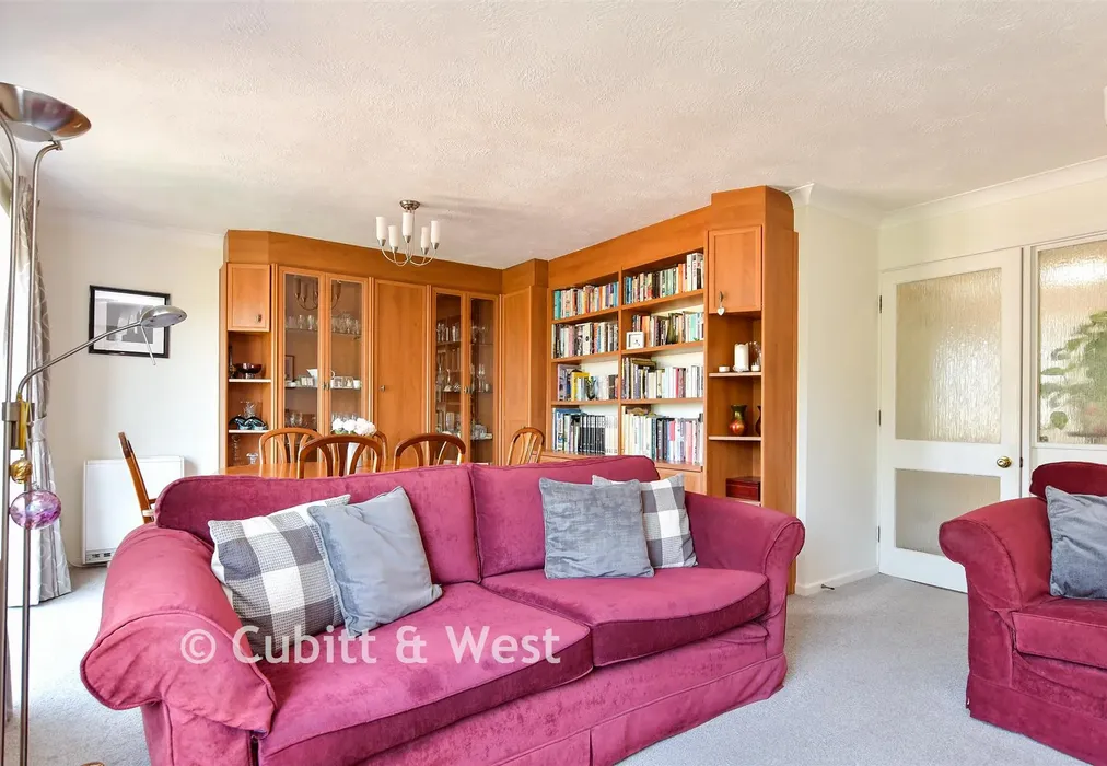 Lounge - Goring Street, Goring-By-Sea, West Sussex - Wards of Kent
