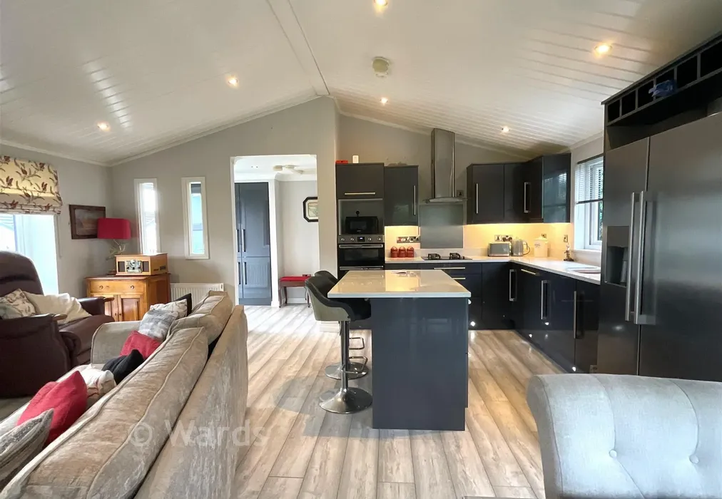 Lounge/Kitchen - Romney Street, Knatts Valley, Kent - Wards of Kent