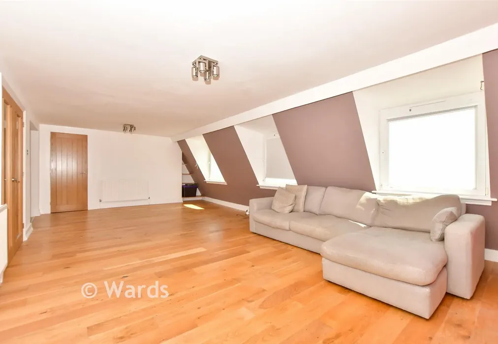 Lounge - Marine Parade, Folkestone, Kent - Wards of Kent